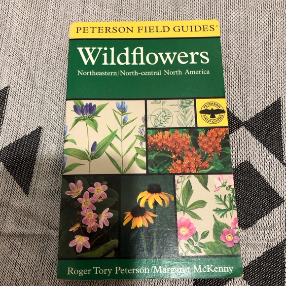 peterson’s field guides Other - Peterson Field Guides: Wildflowers Book